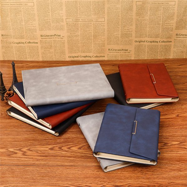 A5 loose-leaf binding tri-fold leather notebook with pen insert - Image 4